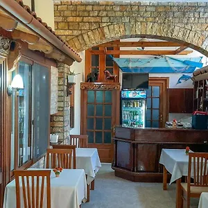 Korani Alojamento de Acomodação e Pequeno-almoço Tirana