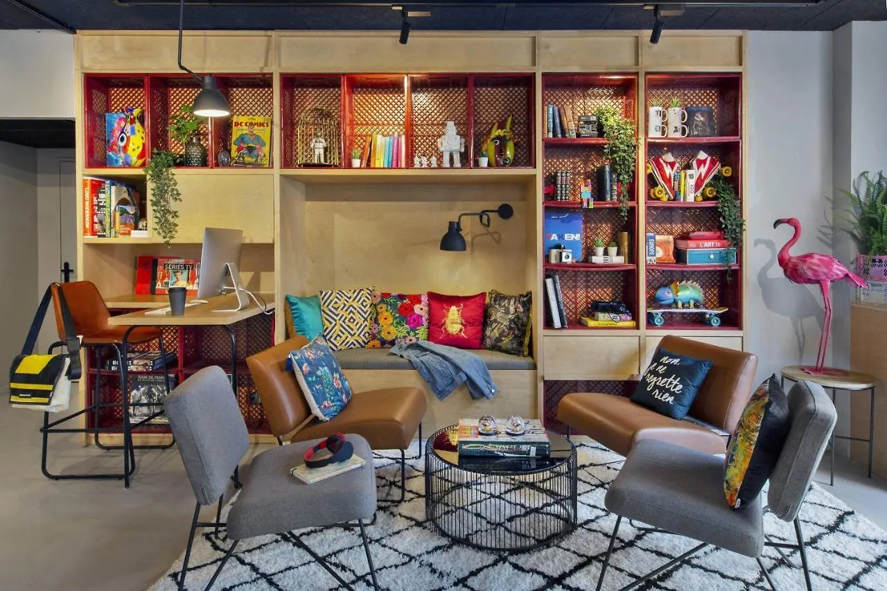 Moxy Paris Bastille Hotel