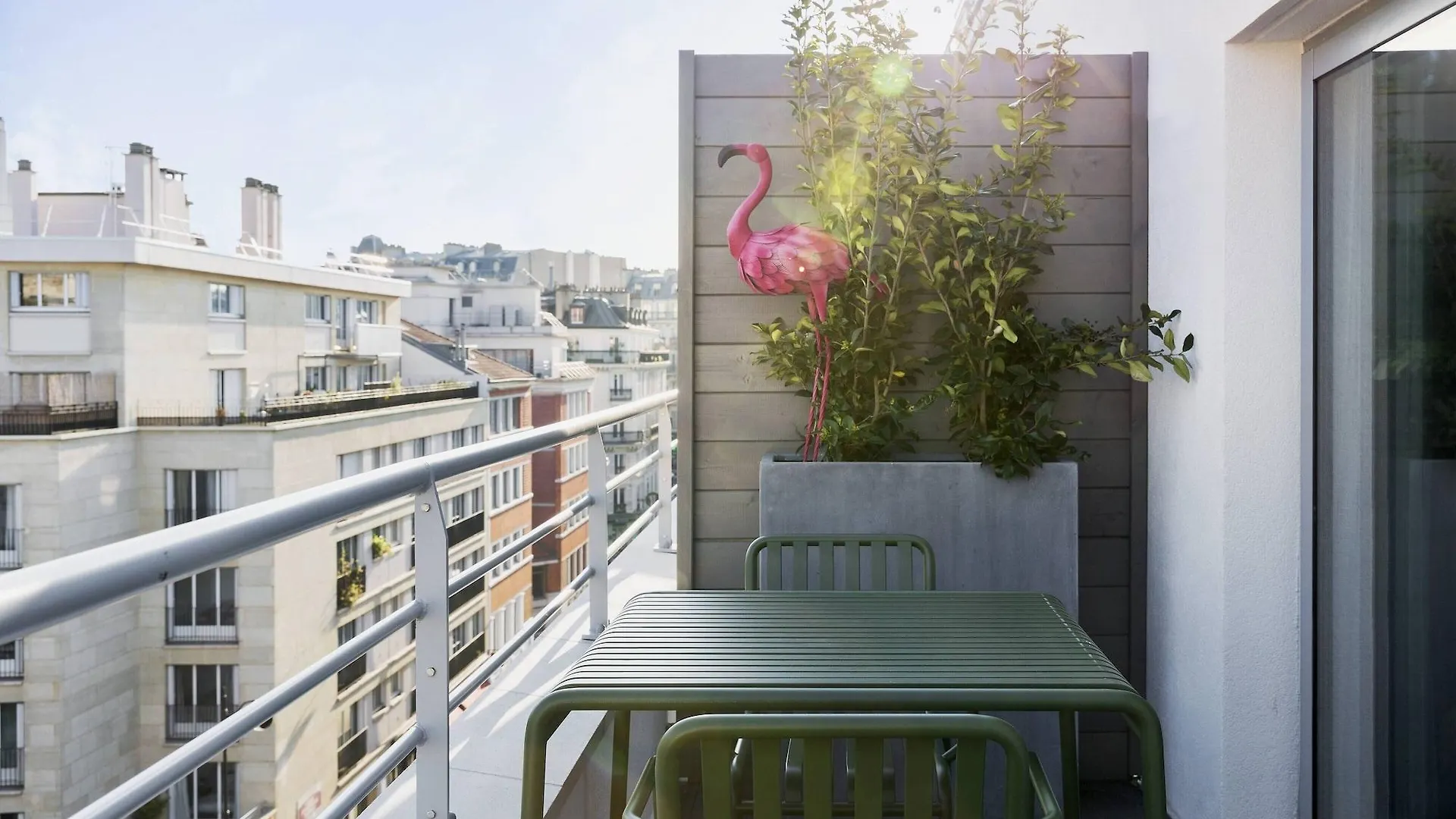 Moxy Paris Bastille Hotel