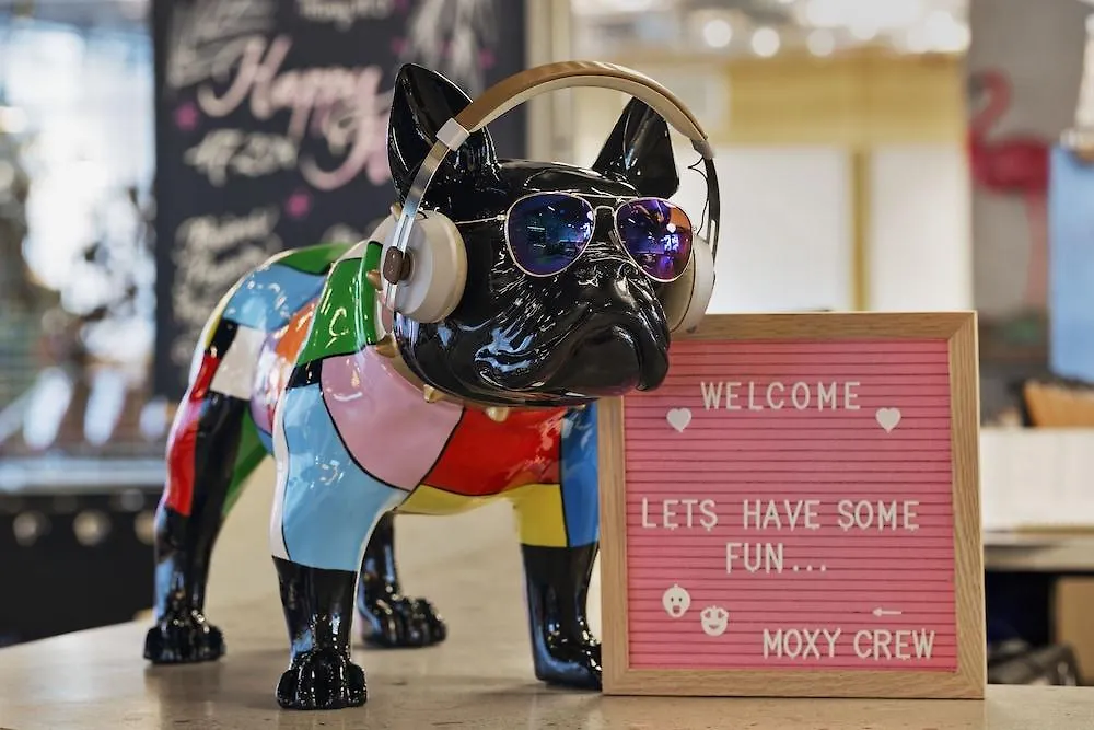 Hotel Moxy Paris Bastille