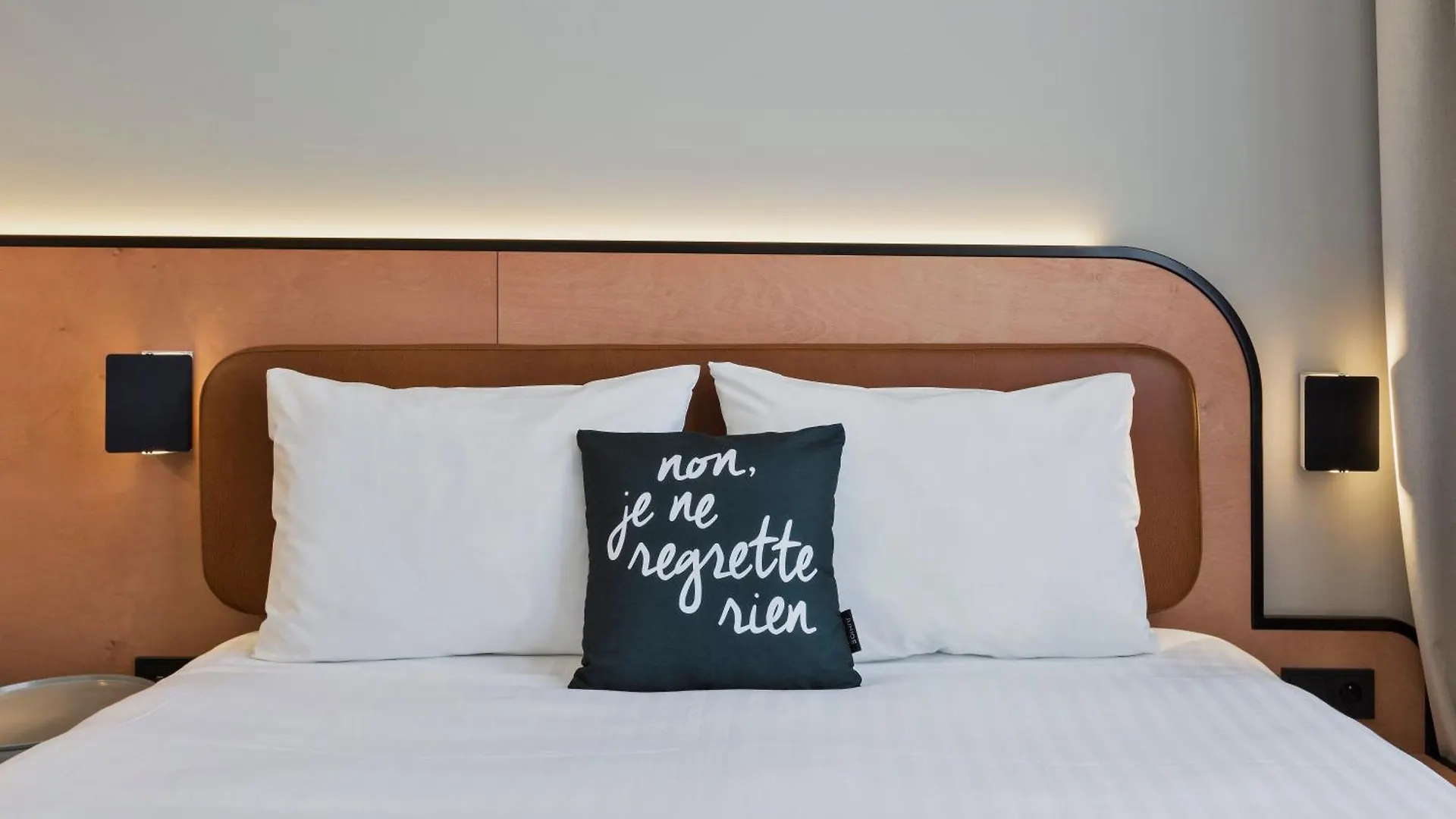 Moxy Paris Bastille France