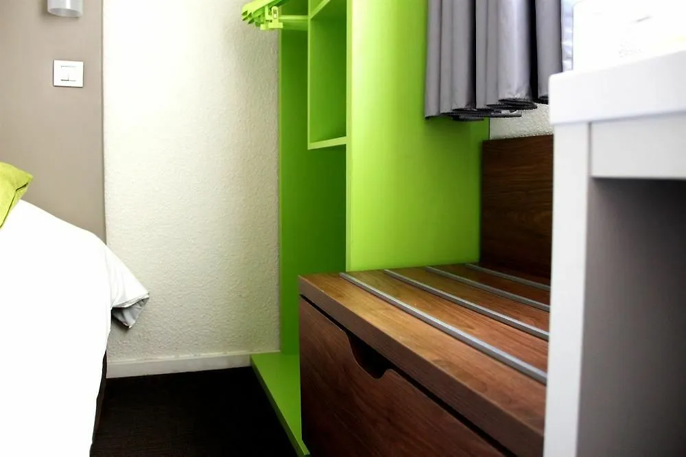 Moxy Paris Bastille Hotel